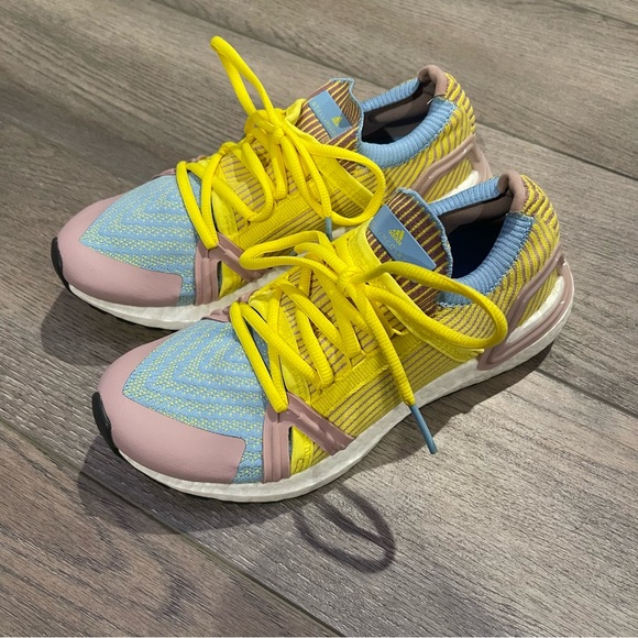 Stella McCartney Adidas Ultra Boost Sneaker - Picture 3 of 12